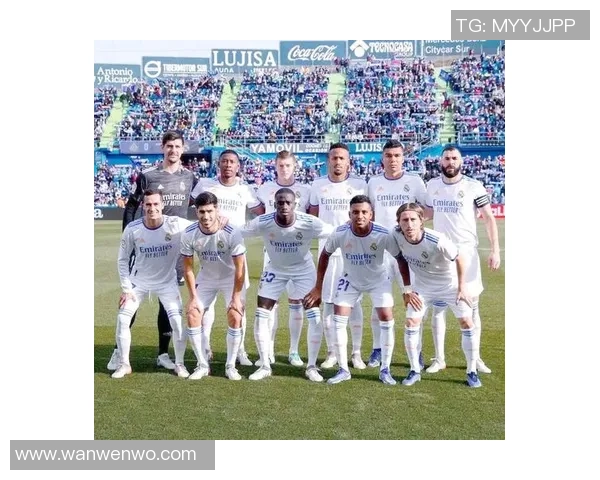 九月份生日的足球球星们：从传奇到新星的生日庆典与成就回顾